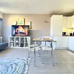 Lovely 1 Bedroom Apartment Facing Regents Park Central London By Wild